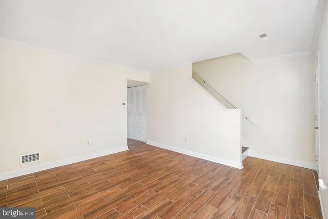 $365,000 | 2201 Chamblee Place, Herndon, VA 20170