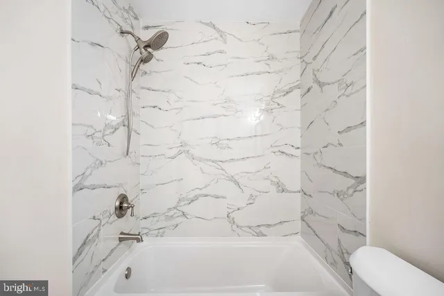 $365,000 | 2201 Chamblee Place, Herndon, VA 20170