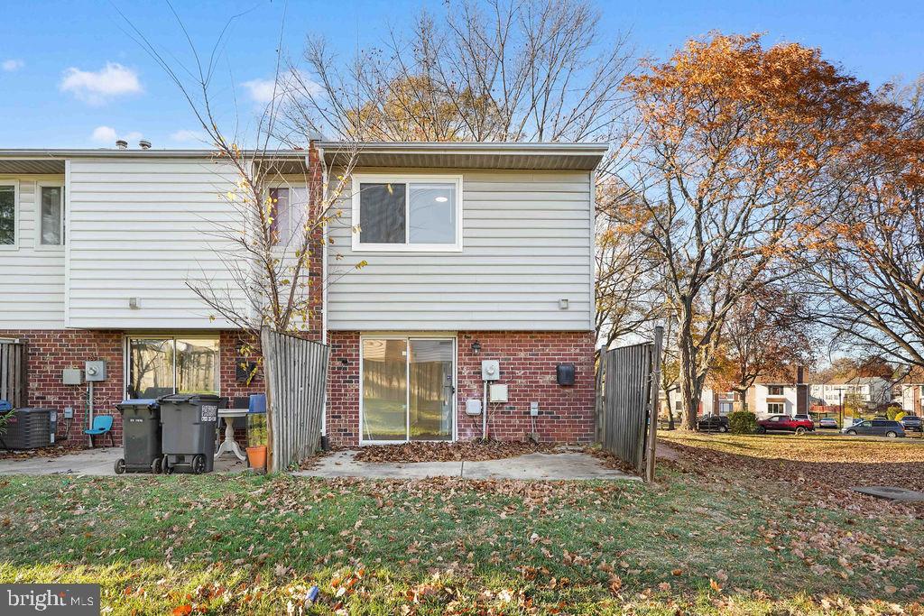 2201 Chamblee Place Herndon, VA 20170 - Photo 31 of 31 a view of a house with a yard