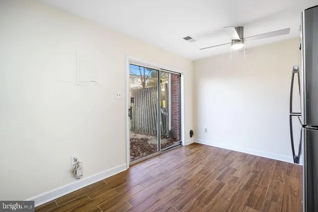 $365,000 | 2201 Chamblee Place, Herndon, VA 20170