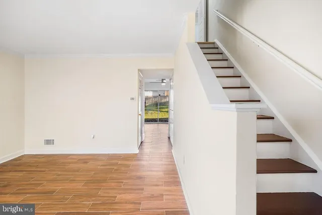 $365,000 | 2201 Chamblee Place, Herndon, VA 20170