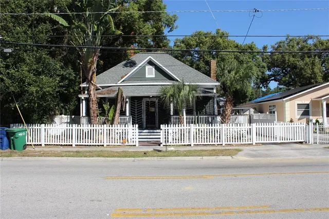 $1,995 | 1006 East 21st Avenue, Tampa, FL 33605