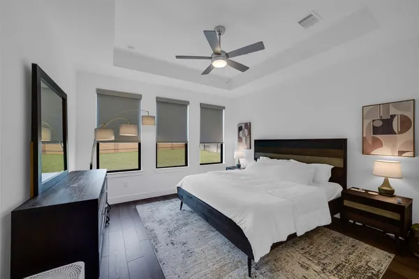 $2,900 | 7222 Grassland Vista Lane, Katy, TX 77493