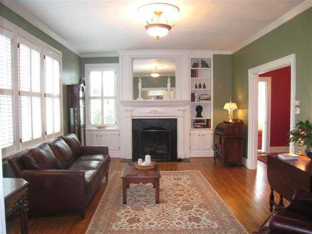 2334 Sherwood Road Bexley, OH 43209 - Photo 4 of 25
