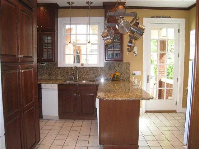 2334 Sherwood Road Bexley, OH 43209 - Photo 7 of 25