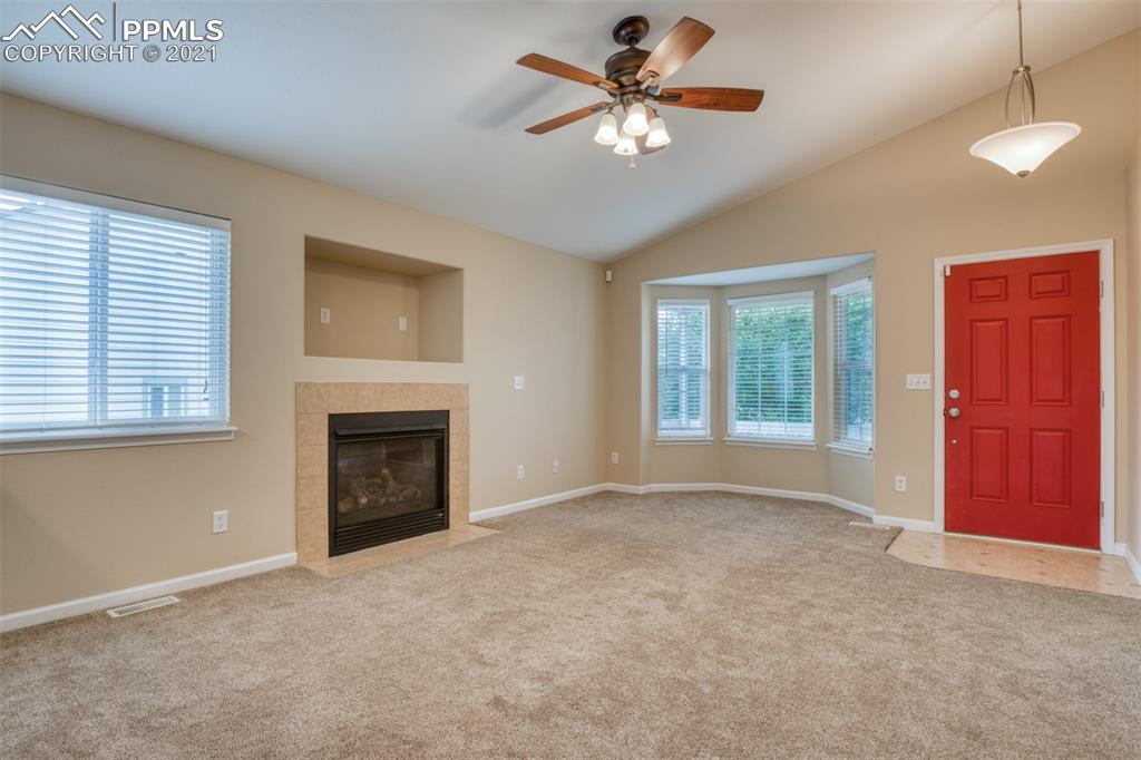 7542 Farmcrest Road Colorado Springs, CO 80925 - Photo 6 of 26