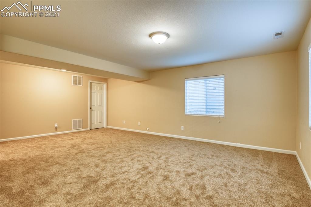 7542 Farmcrest Road Colorado Springs, CO 80925 - Photo 10 of 26