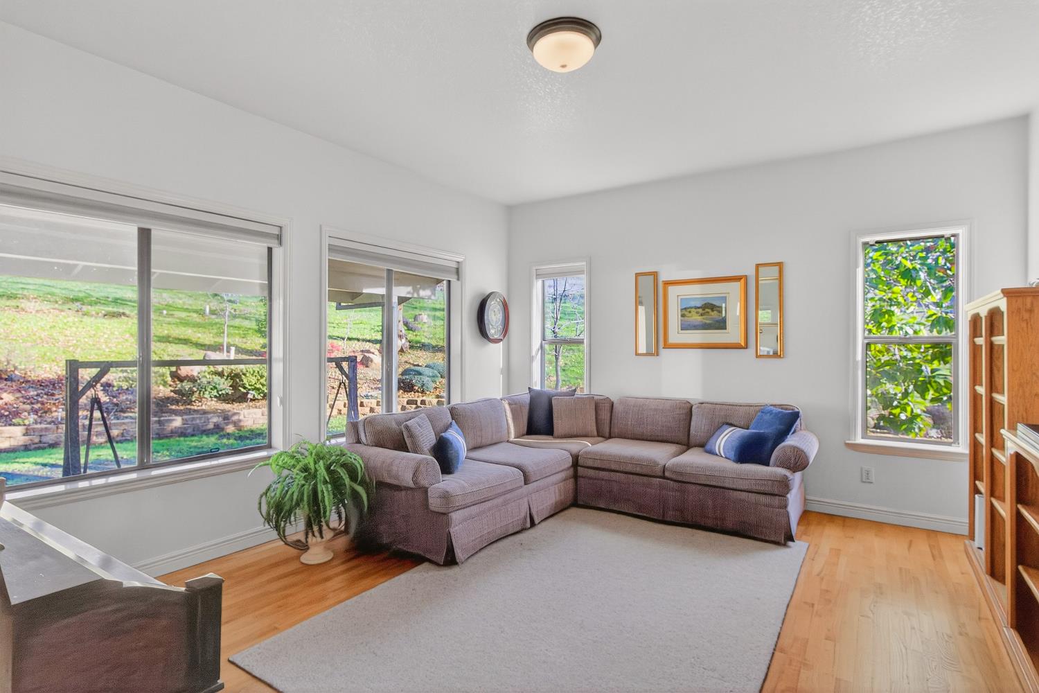 4661 Holm Road Placerville, CA 95667 - Photo 13 of 43 Living Room