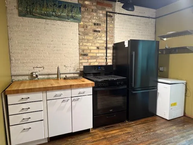 $174,900 | 1099 East Wilcox Avenue, White Cloud, MI 49349