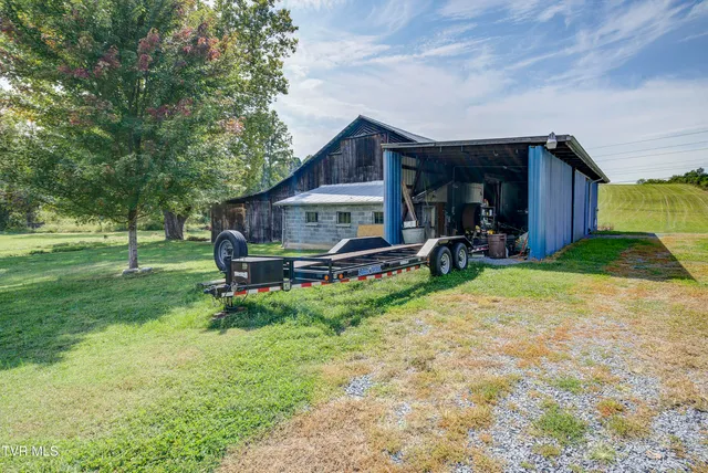 $365,999 | 2158 Vance Tank Road, Bluff City, TN 37618