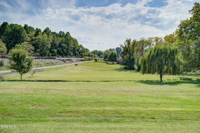 $365,999 | 2158 Vance Tank Road, Bluff City, TN 37618