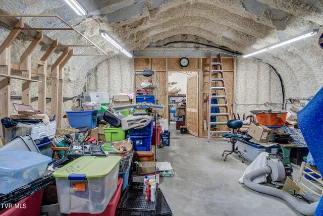 $365,999 | 2158 Vance Tank Road, Bluff City, TN 37618