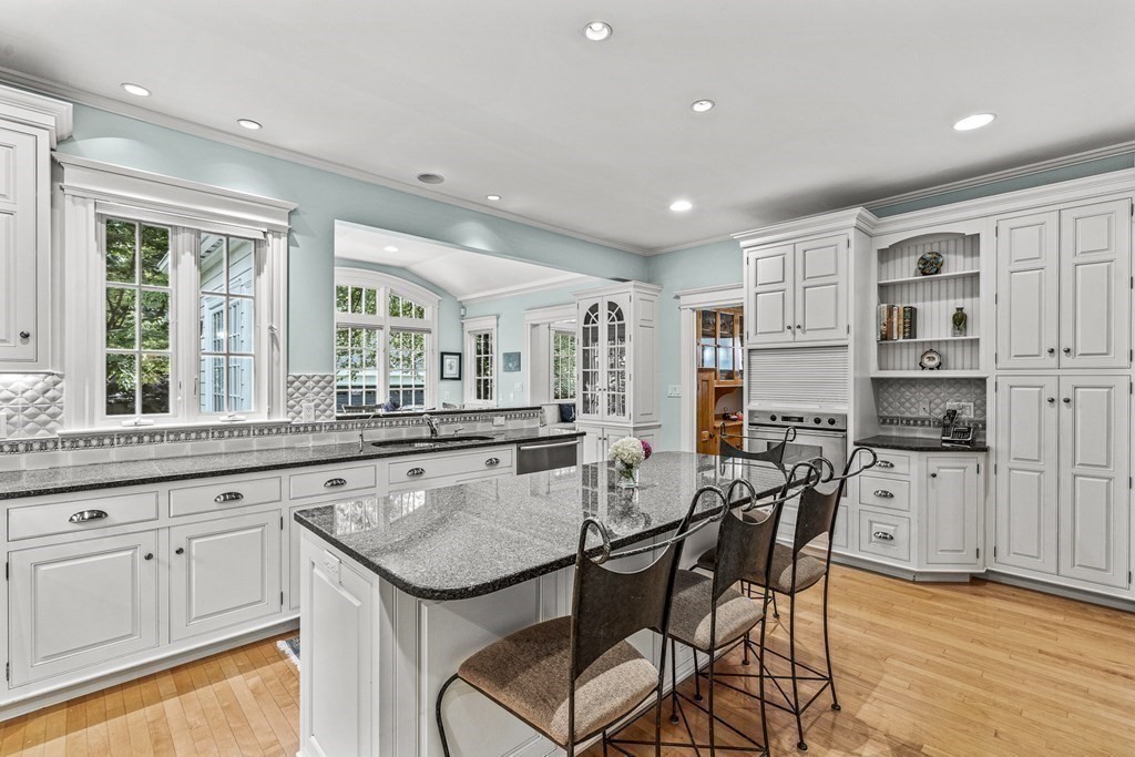 32 Calumet Road Winchester, MA 01890 - Photo 17 of 42