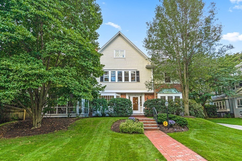 32 Calumet Road Winchester, MA 01890 - Photo 2 of 42