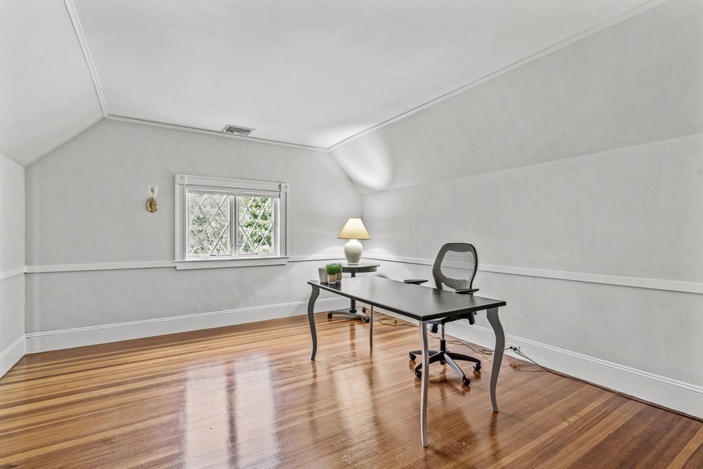 32 Calumet Road Winchester, MA 01890 - Photo 35 of 42