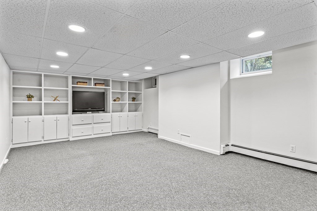 32 Calumet Road Winchester, MA 01890 - Photo 39 of 42