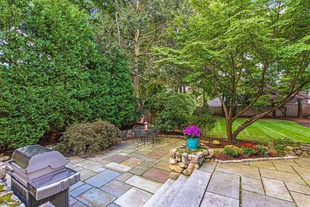 32 Calumet Road Winchester, MA 01890 - Photo 6 of 42