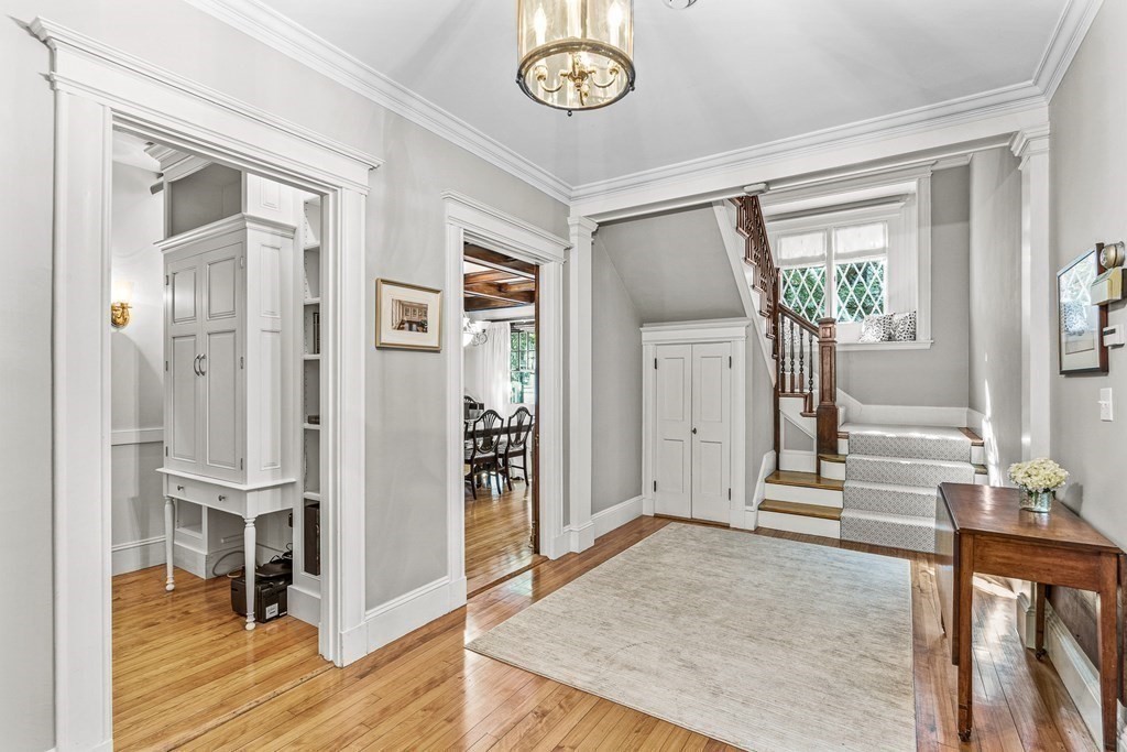 32 Calumet Road Winchester, MA 01890 - Photo 7 of 42