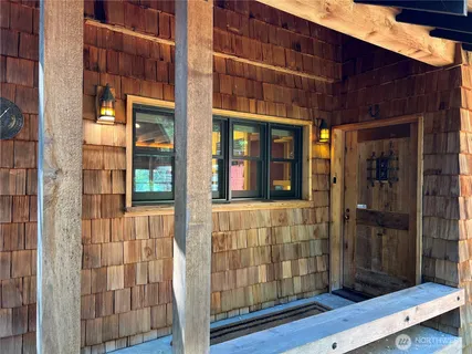$2,459,900 | 90 Montgomery Lane, Orcas Island, WA 98245