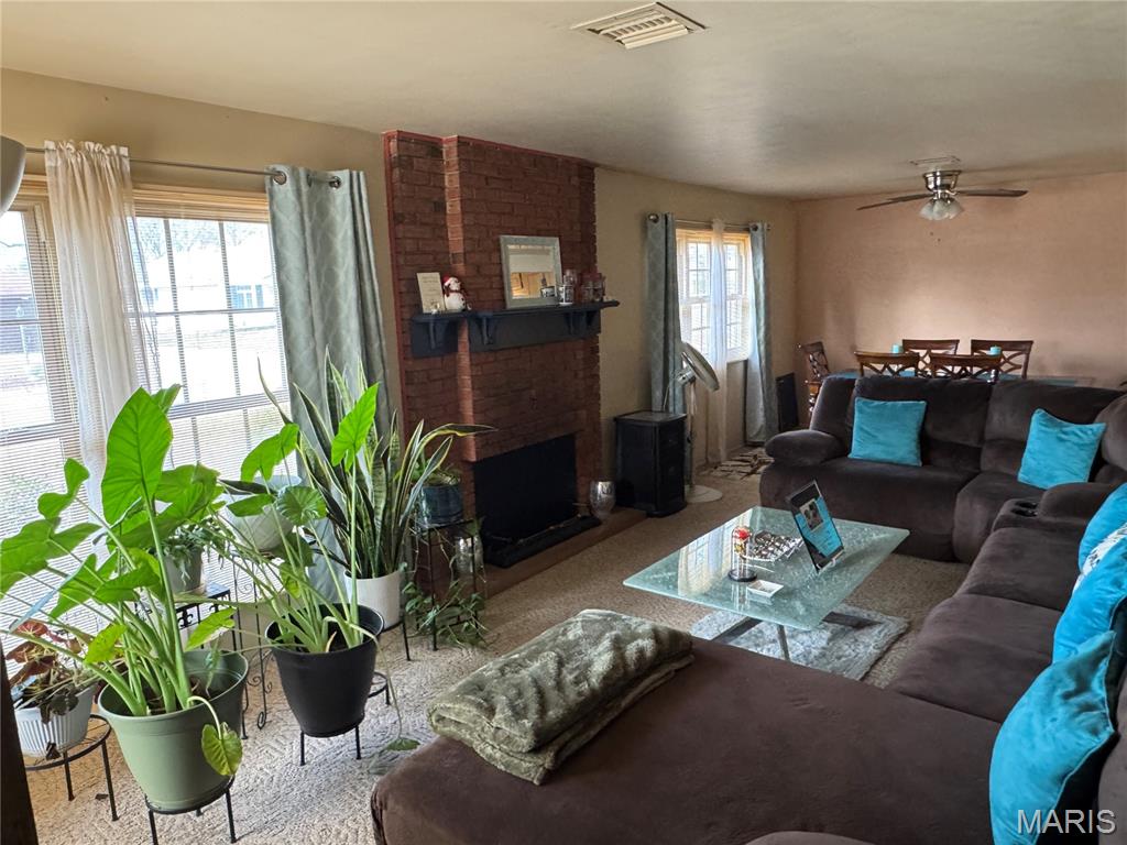 208 Todd Lane Belleville, IL 62221 - Photo 2 of 15