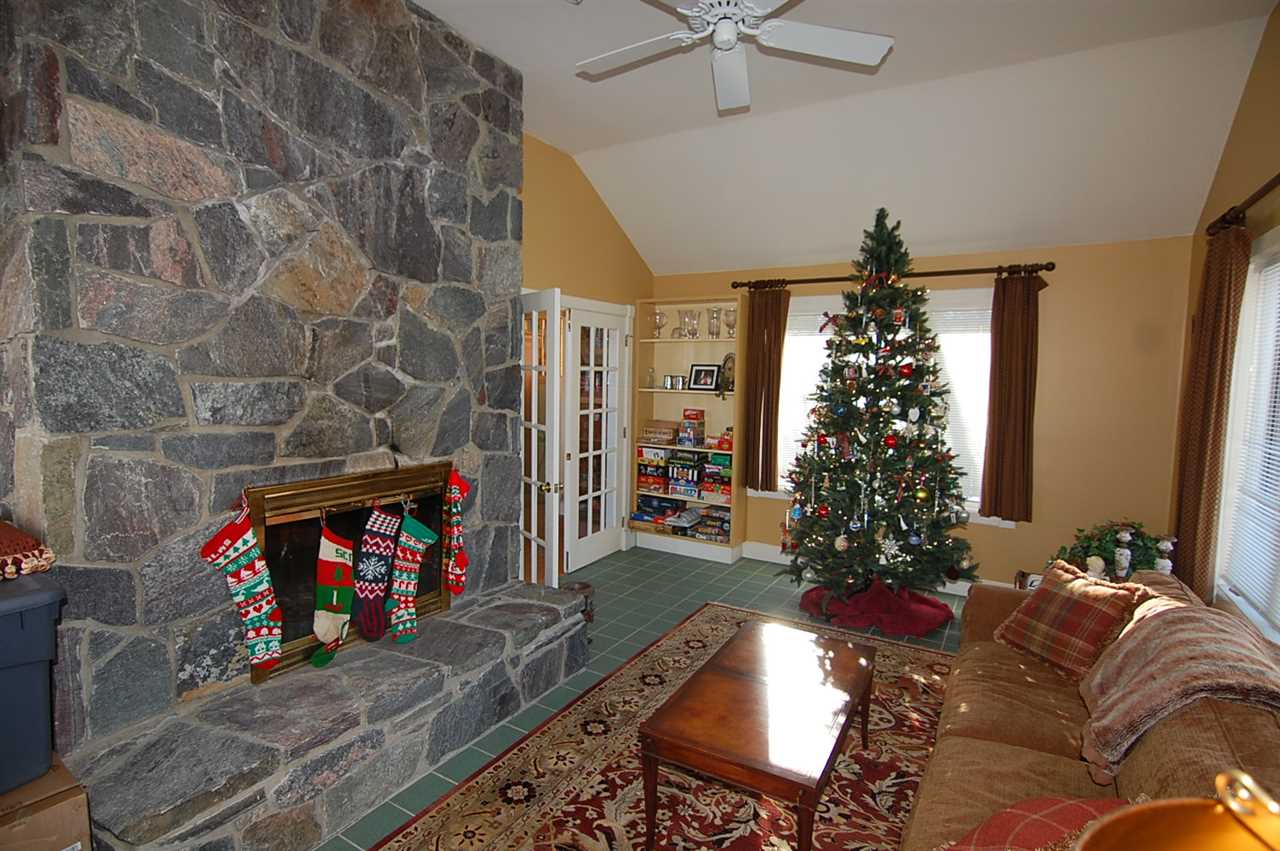 15 High Meadow Road, Unit 3 Winhall, VT 05340 - Photo 6 of 13 Gallery Image 6