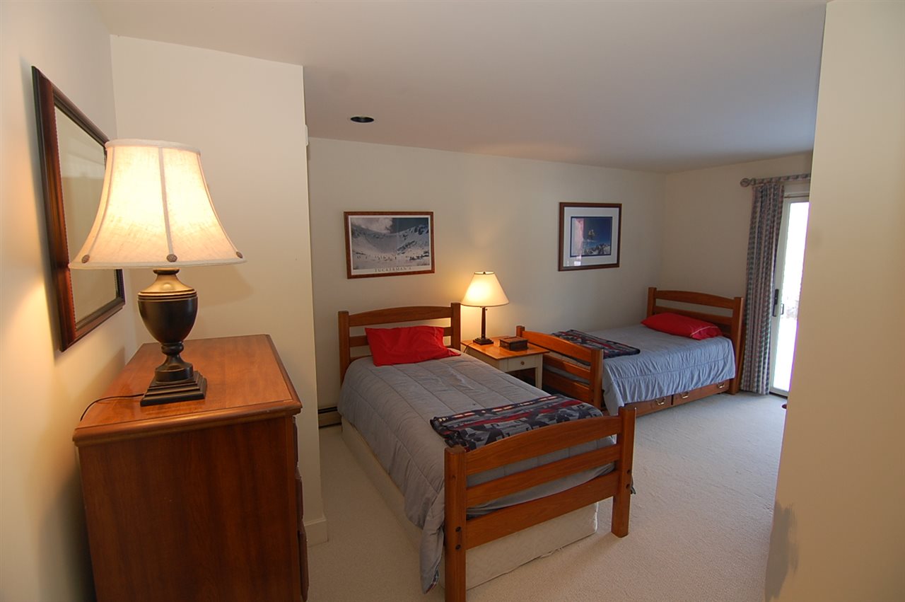15 High Meadow Road, Unit 3 Winhall, VT 05340 - Photo 9 of 13 Gallery Image 9