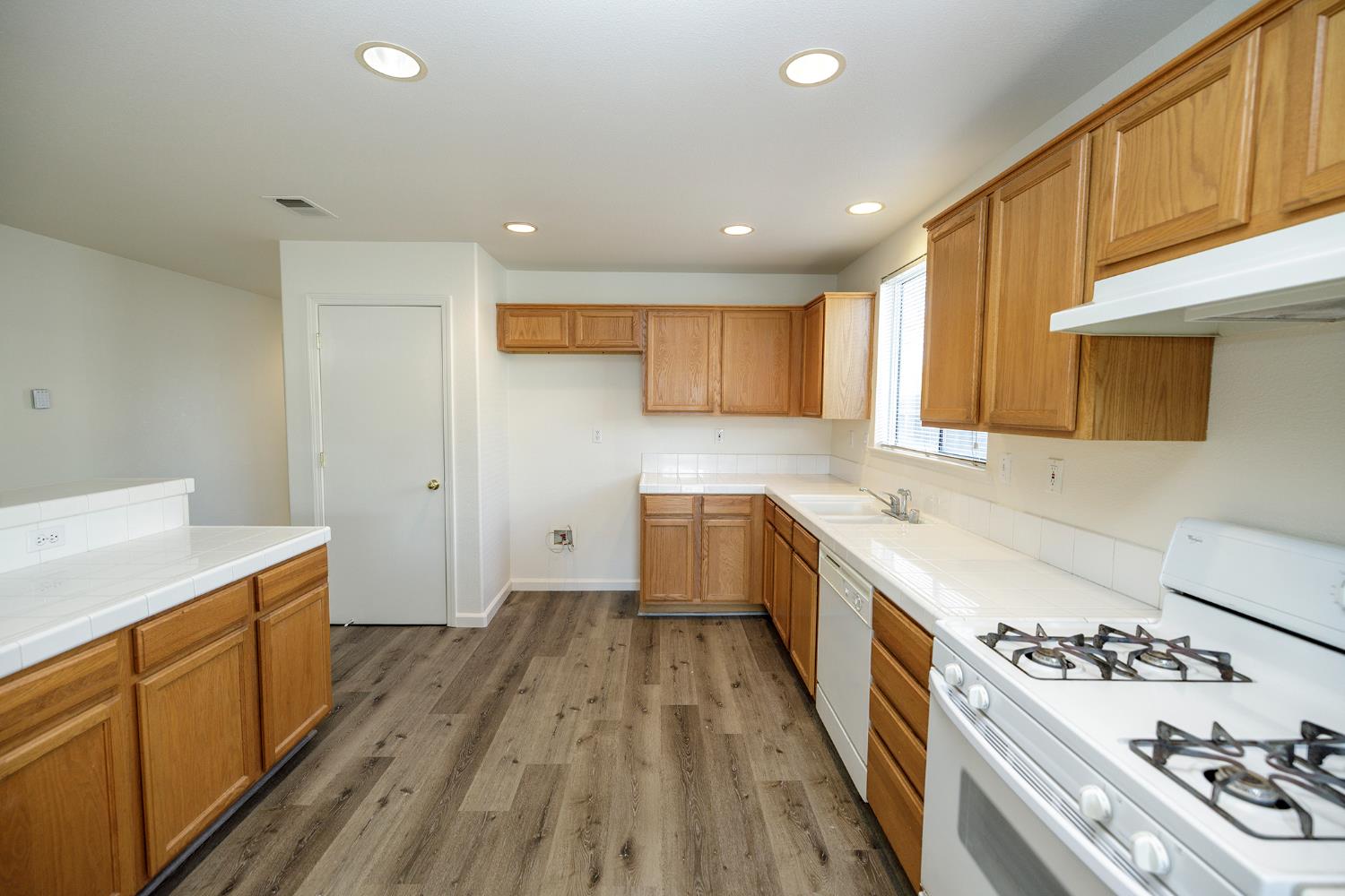 2012 Spring Lane Modesto, CA 95356 - Photo 22 of 60