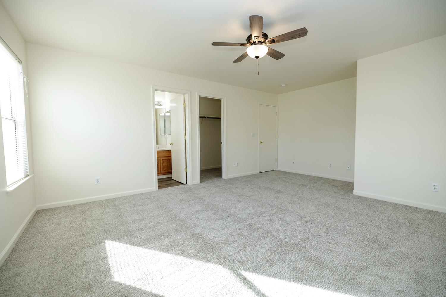 2012 Spring Lane Modesto, CA 95356 - Photo 35 of 60