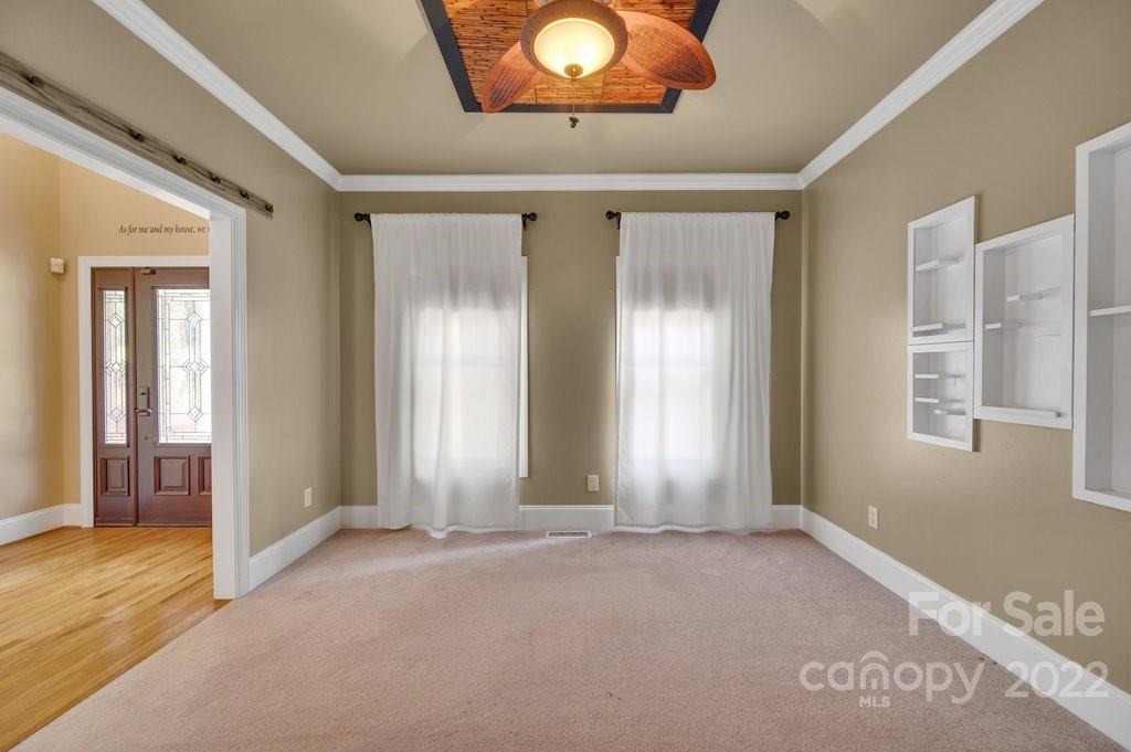 656 Amberly Crossing Fort Mill, SC 29708 - Photo 6 of 44 an empty room with windows and closet
