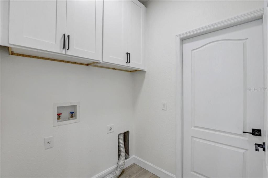 4006 91st Avenue East Parrish, FL 34219 - Photo 37 of 48 a view of a closet