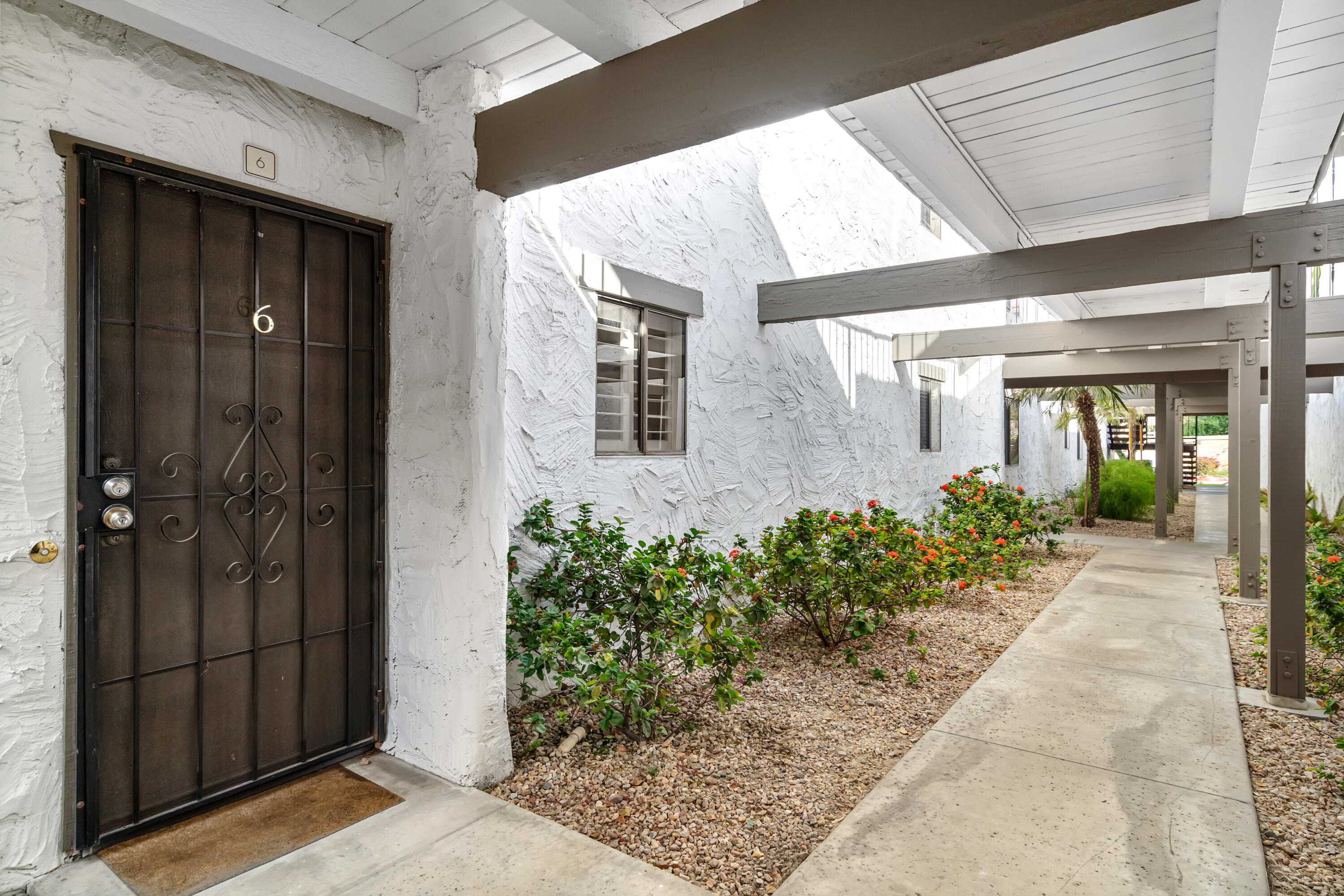 1050 Ramon Road, Unit 6 Palm Springs, CA 92264 - Photo 3 of 46 IMG-3