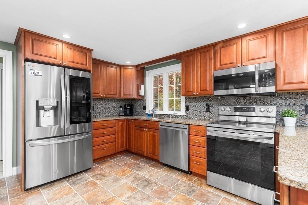 32 Kennedy Road Kingston, MA 02364 - Photo 13 of 42 Gallery Image 13