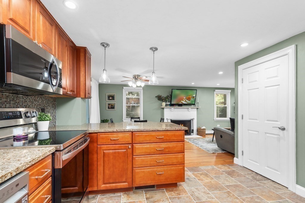32 Kennedy Road Kingston, MA 02364 - Photo 16 of 42 Gallery Image 16