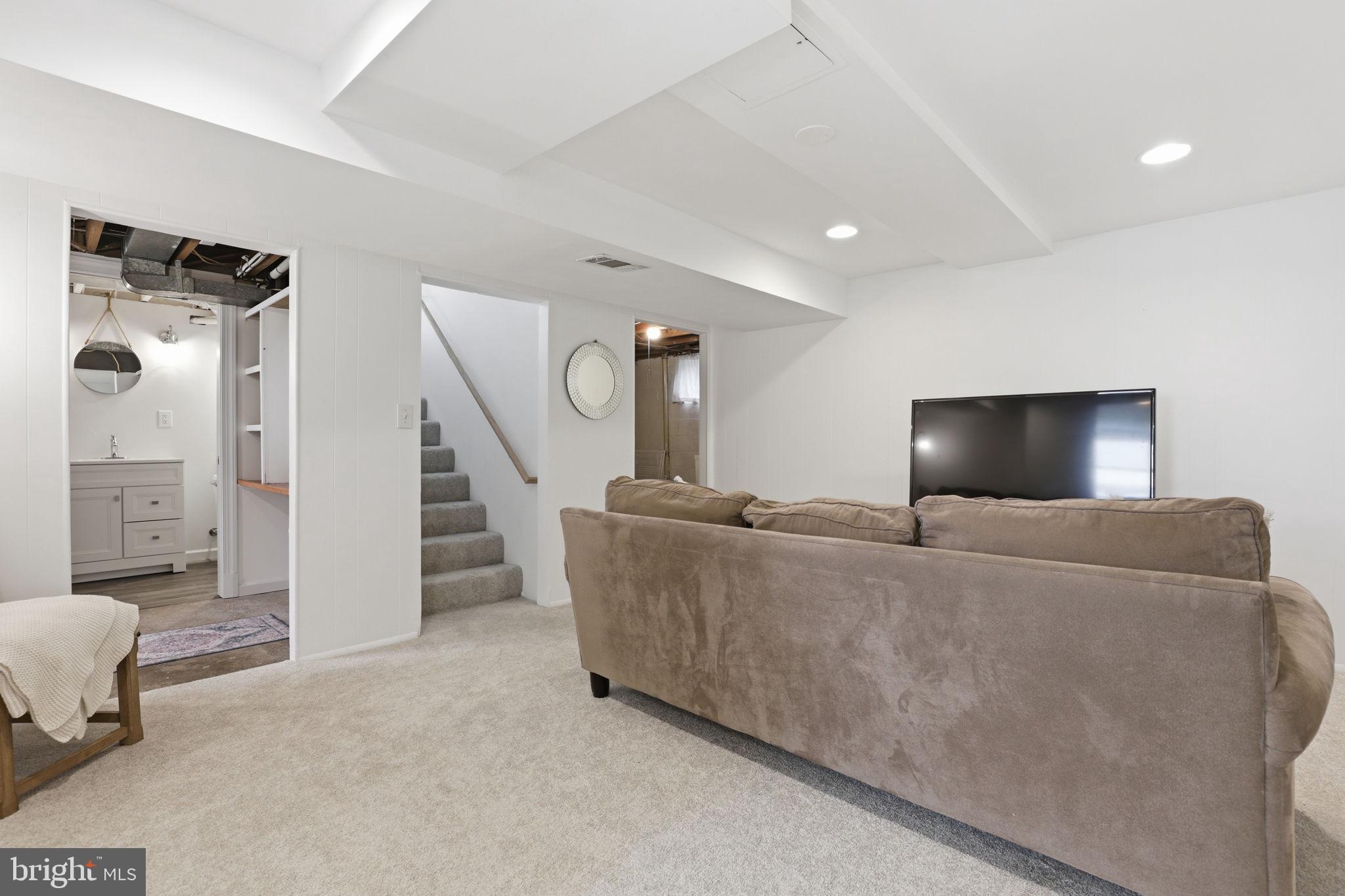 10510 Hayes Avenue Silver Spring, MD 20902 - Photo 16 of 24 Finished lower level living space