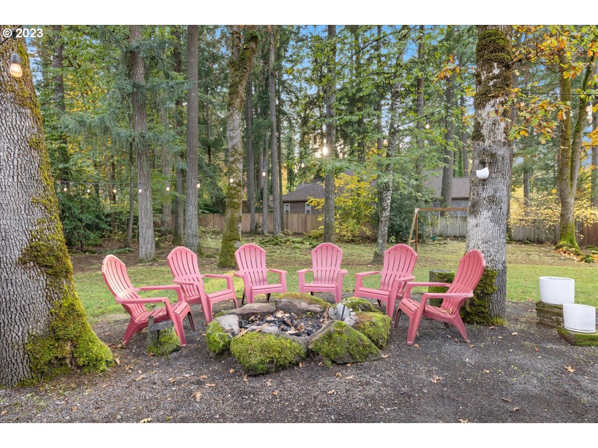 15119 Quarry Road Lake Oswego, OR 97035 - Photo 33 of 40 Backyard