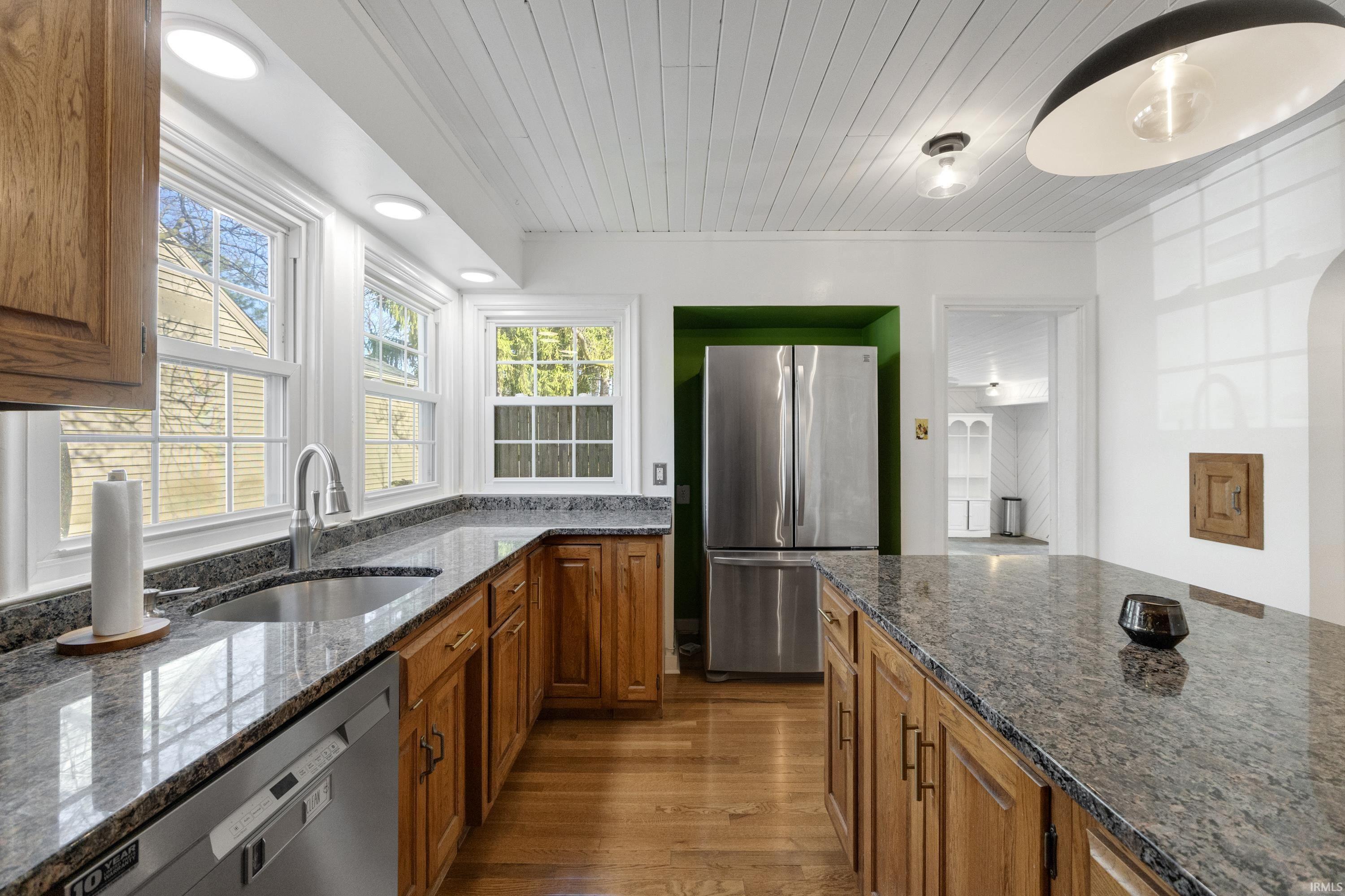 3546 Willowdale Road Fort Wayne, IN 46802 - Photo 10 of 36