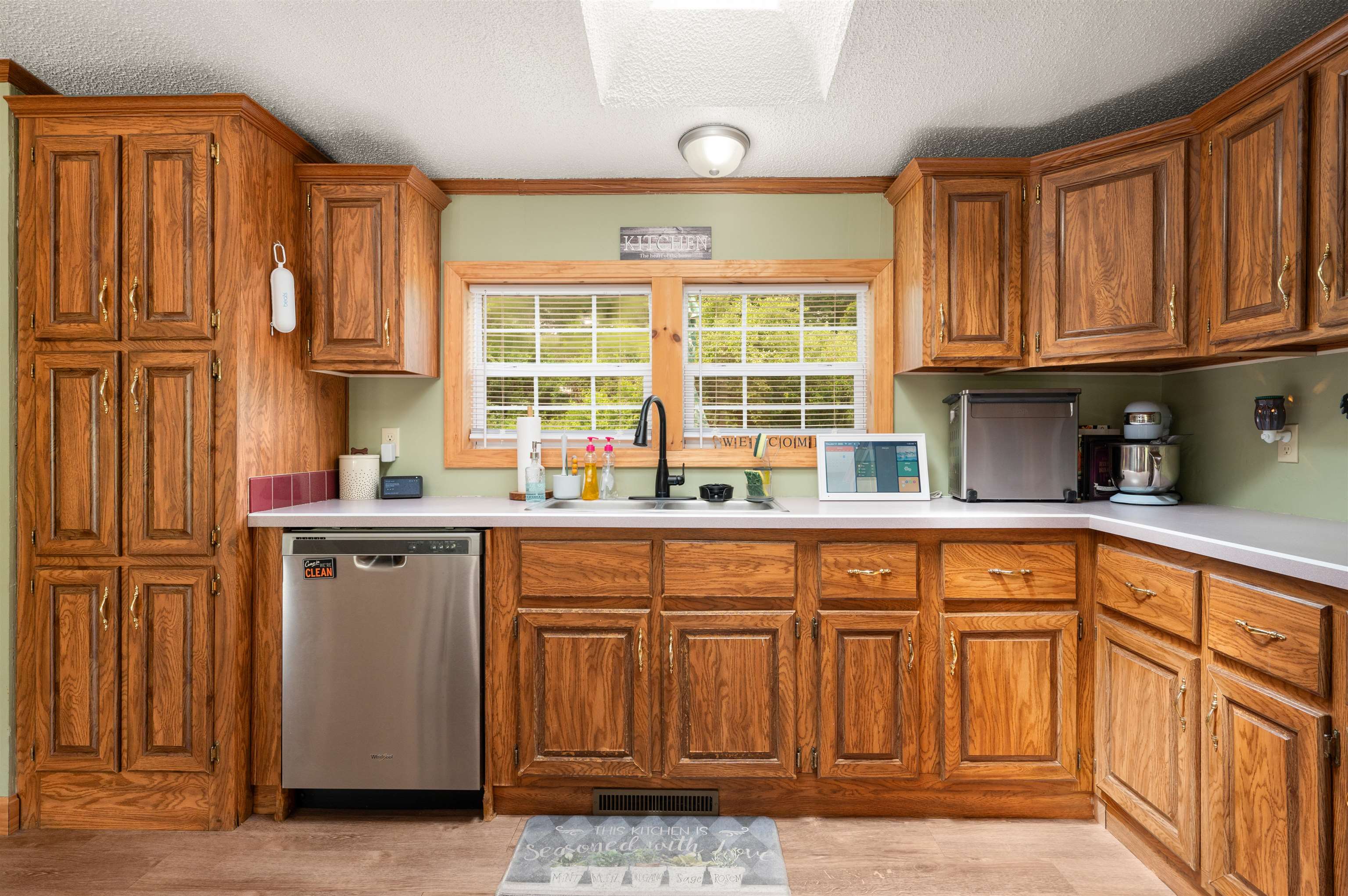 124 Chester Road Raymond, NH 03077 - Photo 24 of 43 Gallery Image 24
