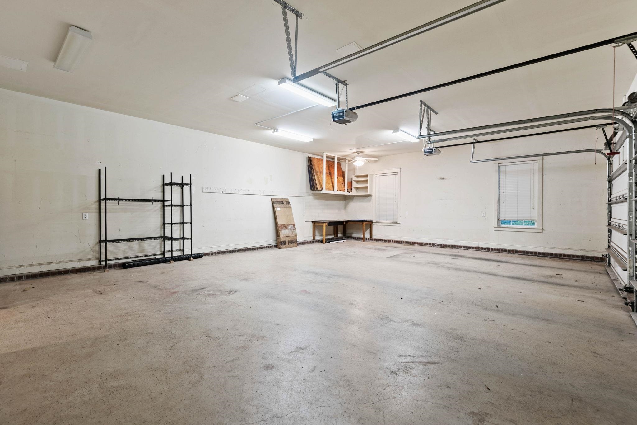 8955 North Lamhatty Lane Daphne, AL 36526 - Photo 40 of 73 Garage