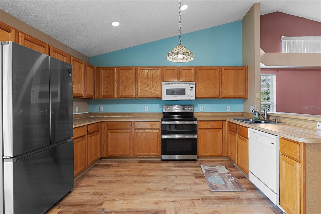 4441 Beagle Street Orlando, FL 32818 - Photo 10 of 41