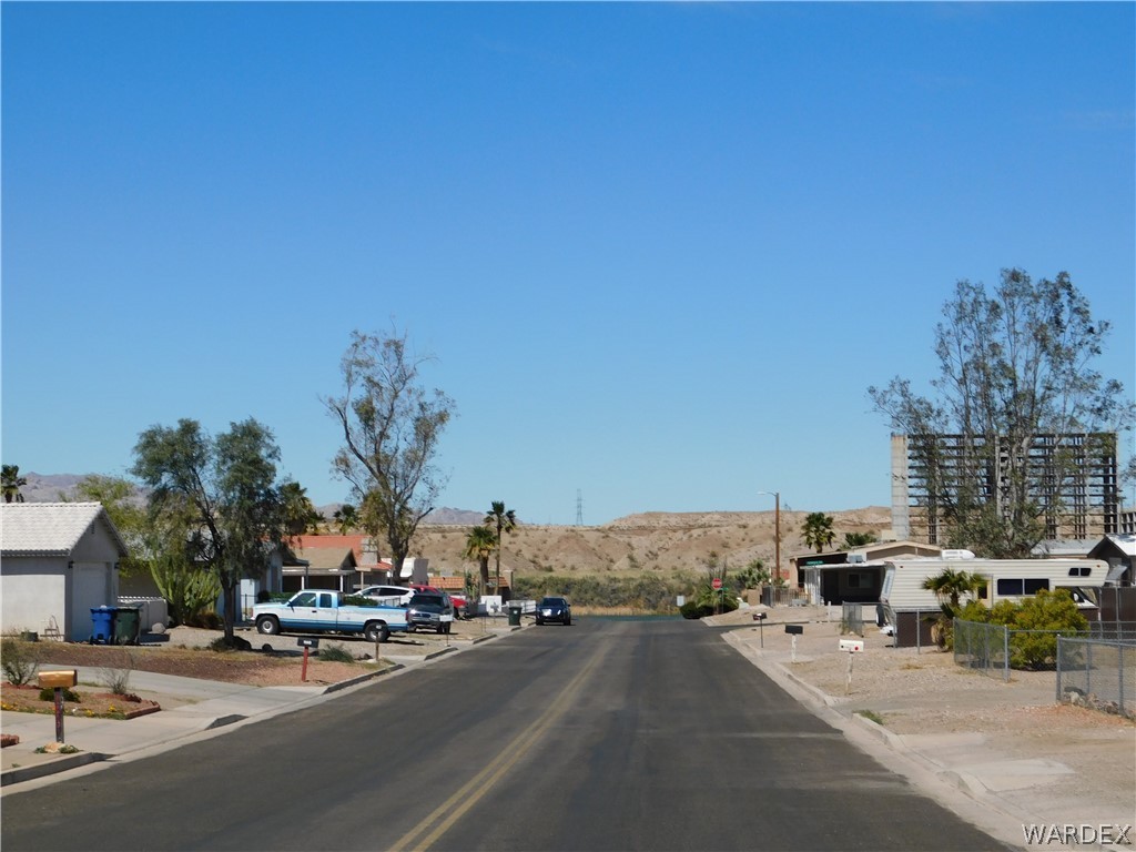 1382 Trane Road Bullhead City, AZ 86442 - Photo 6 of 9 Gallery Image 6