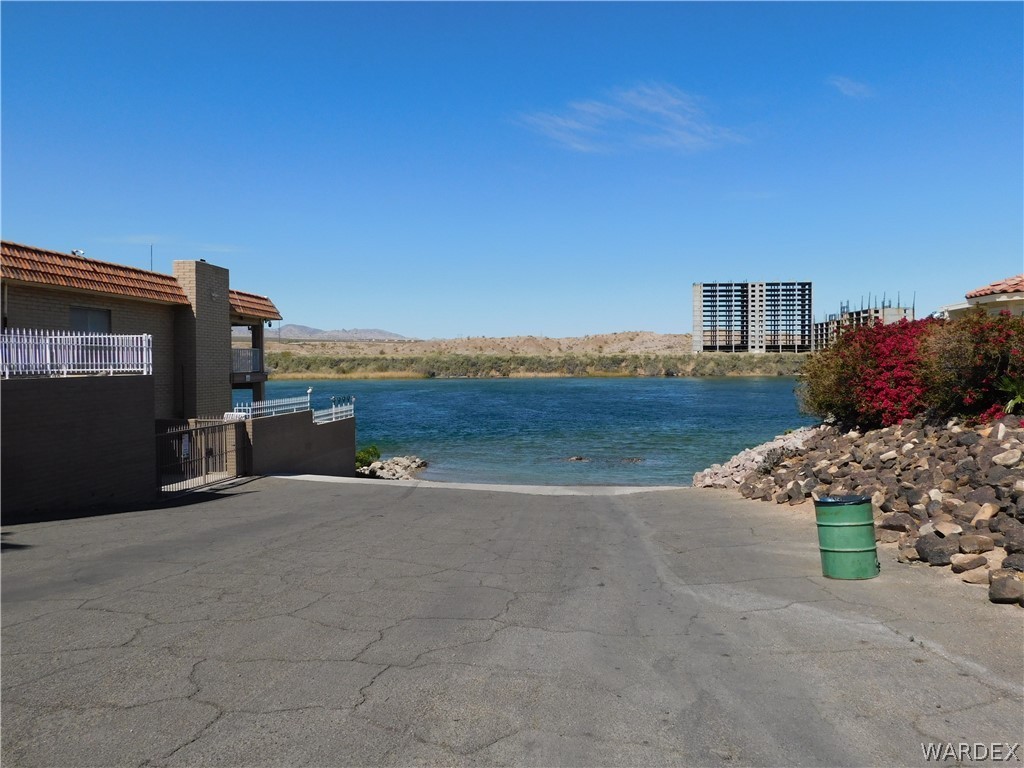 1382 Trane Road Bullhead City, AZ 86442 - Photo 7 of 9 Gallery Image 7
