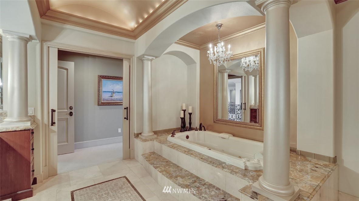 7451 West Mercer Way Mercer Island, WA 98040 - Photo 27 of 40 Gallery Image 27