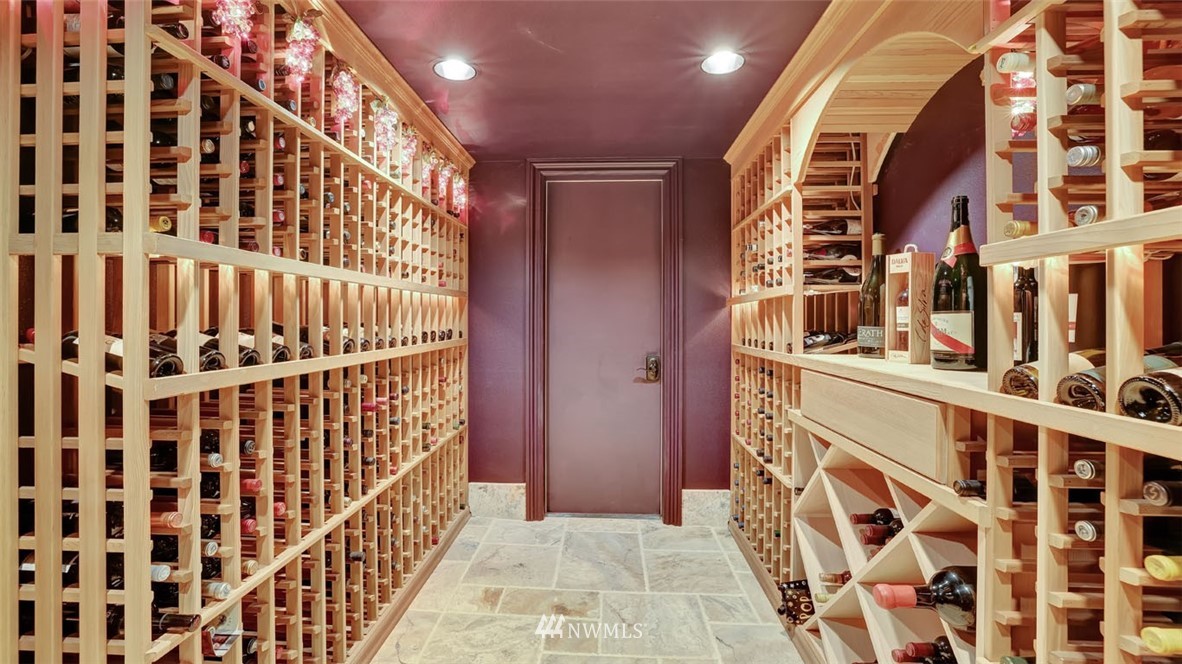 7451 West Mercer Way Mercer Island, WA 98040 - Photo 33 of 40 Gallery Image 33