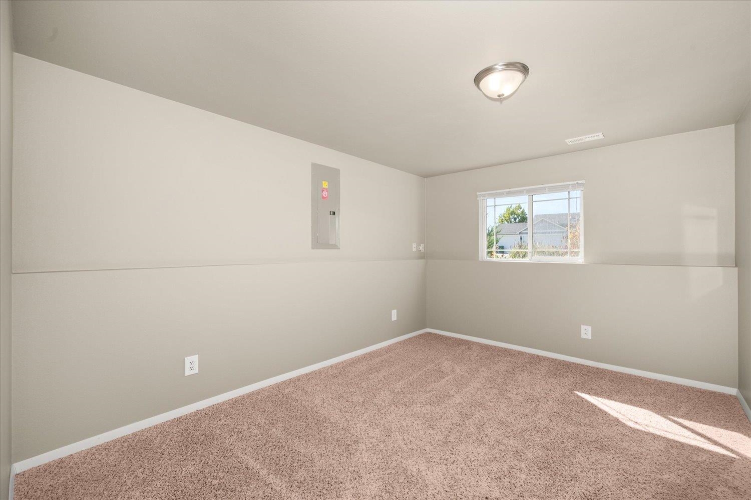 421 Parker Drive Colbert, WA 99005 - Photo 23 of 47