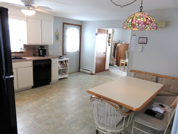 33 Elm Road Westford, MA 01886 - Photo 4 of 11 Gallery Image 4