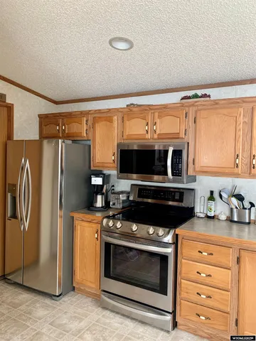 $63,900 | 303 Winterhawk Drive, Rock Springs, WY 82901