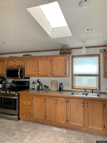 $63,900 | 303 Winterhawk Drive, Rock Springs, WY 82901