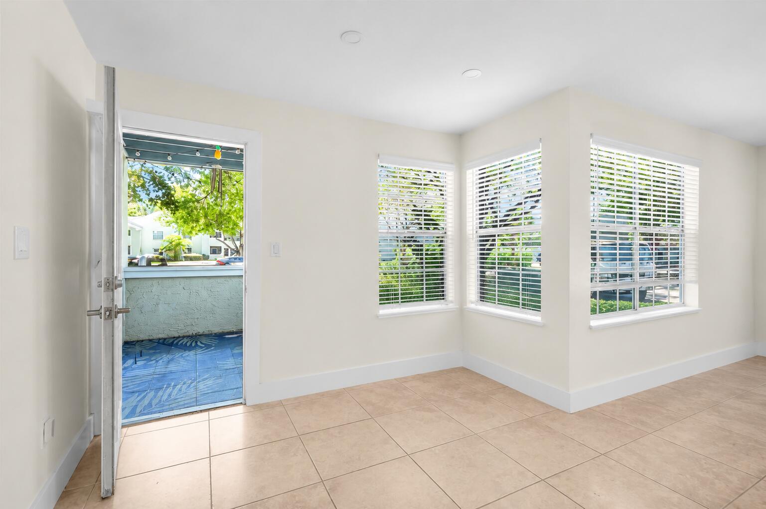 2175 Crystal Way, Unit G Delray Beach, FL 33444 - Photo 4 of 17 Bahia condo