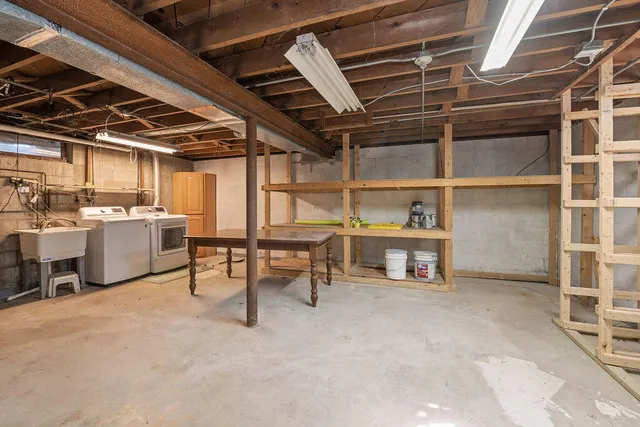 $3,000 | N1033 County Road K, Sharon, WI 53585