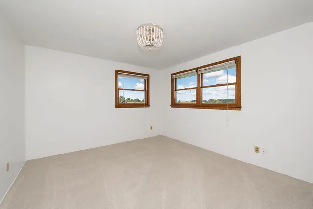 $3,000 | N1033 County Road K, Sharon, WI 53585